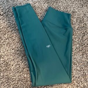 ALO airlift Yoga Teal Leggings